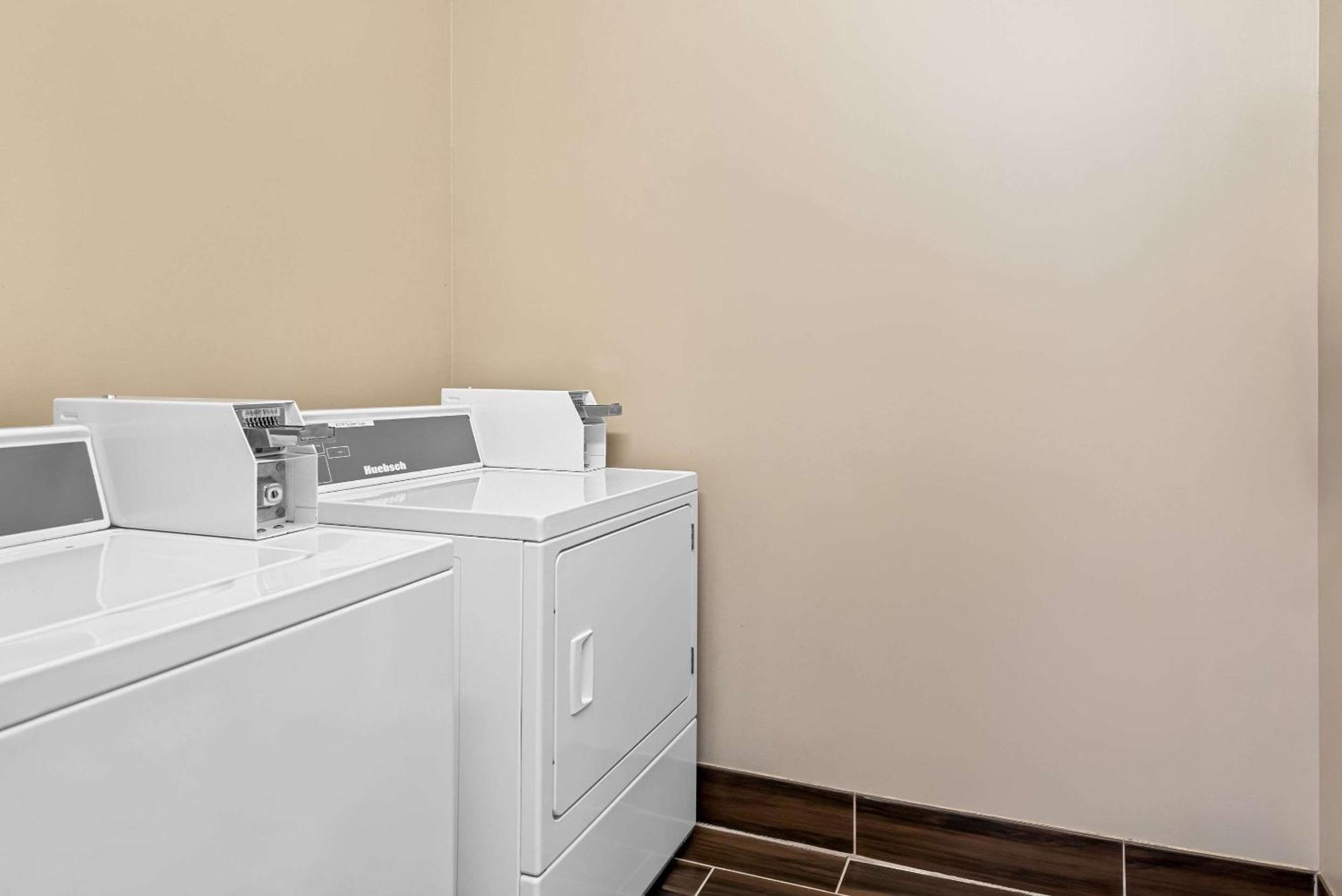 ג'קסונוויל Comfort Suites Near Camp Lejeune מראה חיצוני תמונה