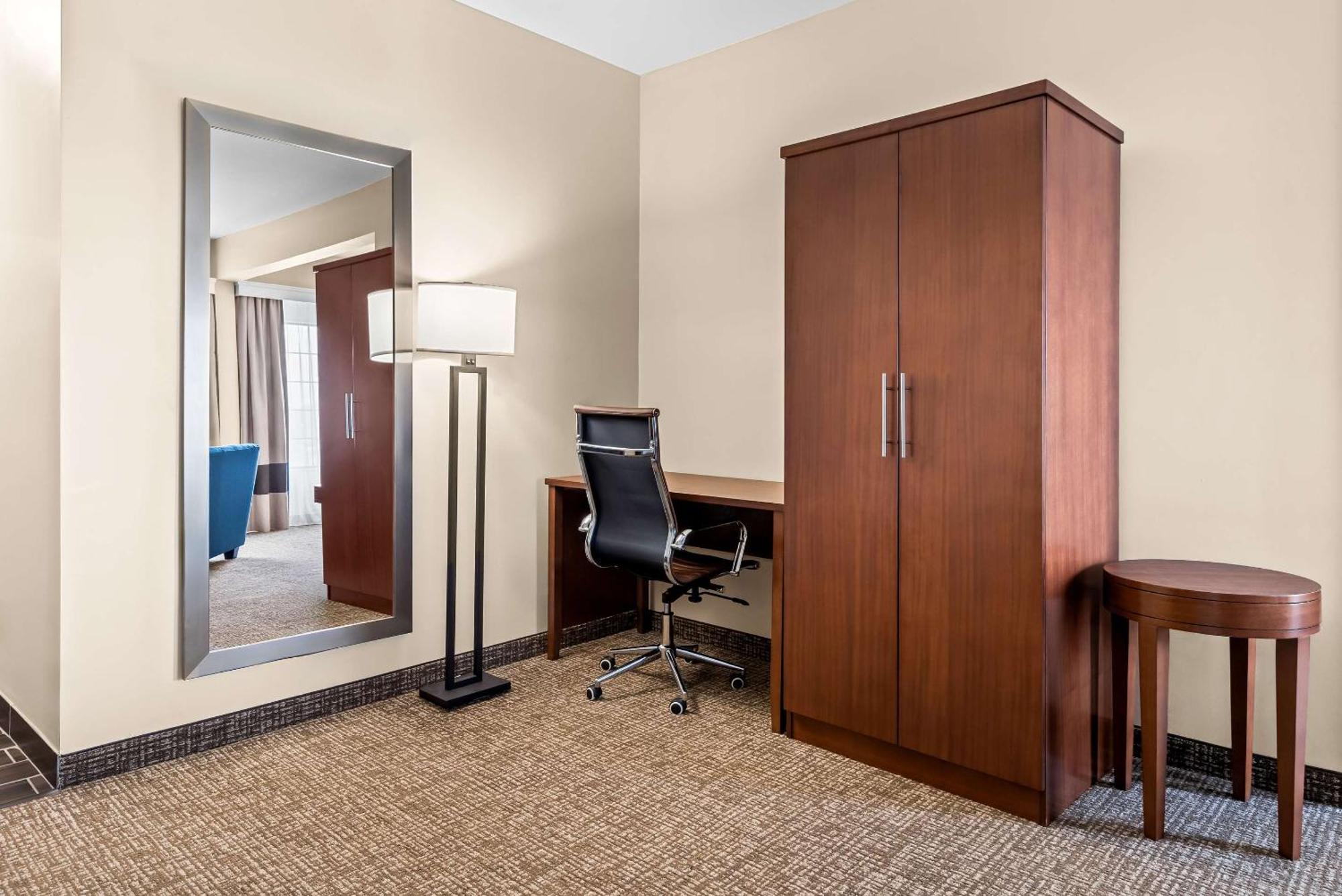 ג'קסונוויל Comfort Suites Near Camp Lejeune מראה חיצוני תמונה