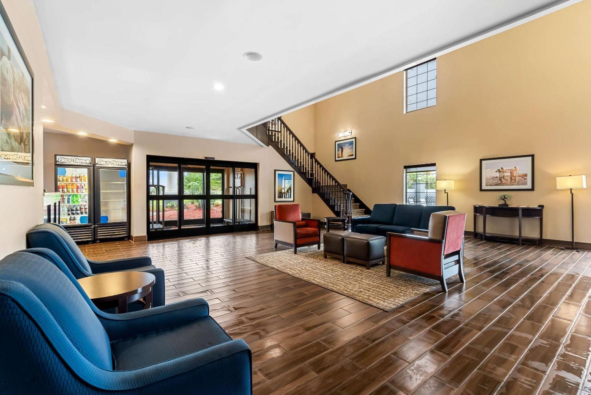 ג'קסונוויל Comfort Suites Near Camp Lejeune מראה חיצוני תמונה