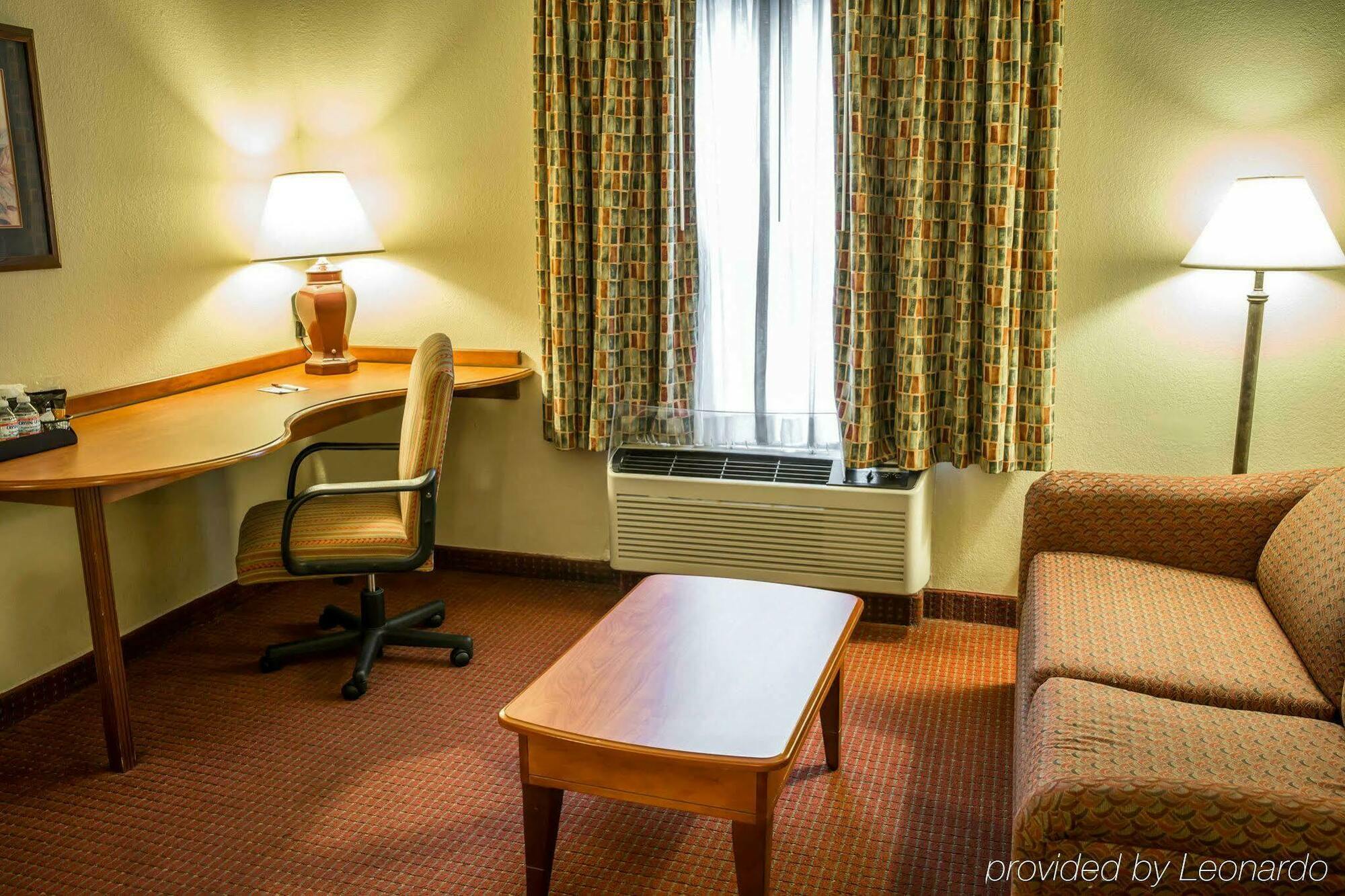 ג'קסונוויל Comfort Suites Near Camp Lejeune מראה חיצוני תמונה